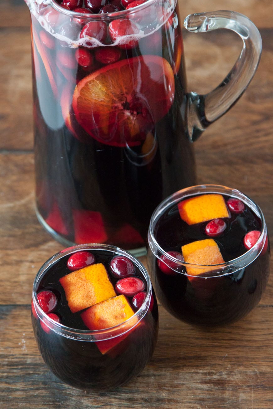 Cranberry Sangria | An Easy Cocktail for Thanksgiving
