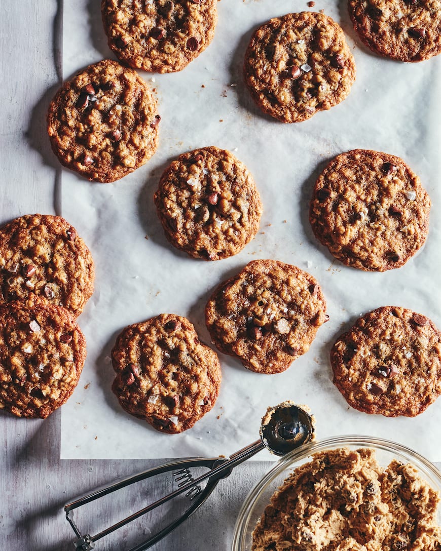 Oatmeal Chocolate Chip Cookies from www.whatsgabycooking.com (@whatsgabycookin)
