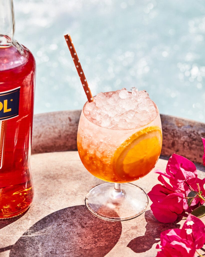 Classic Aperol Spritz from www.whatsgabycooking.com (@whatsgabycookin) / summer cocktails