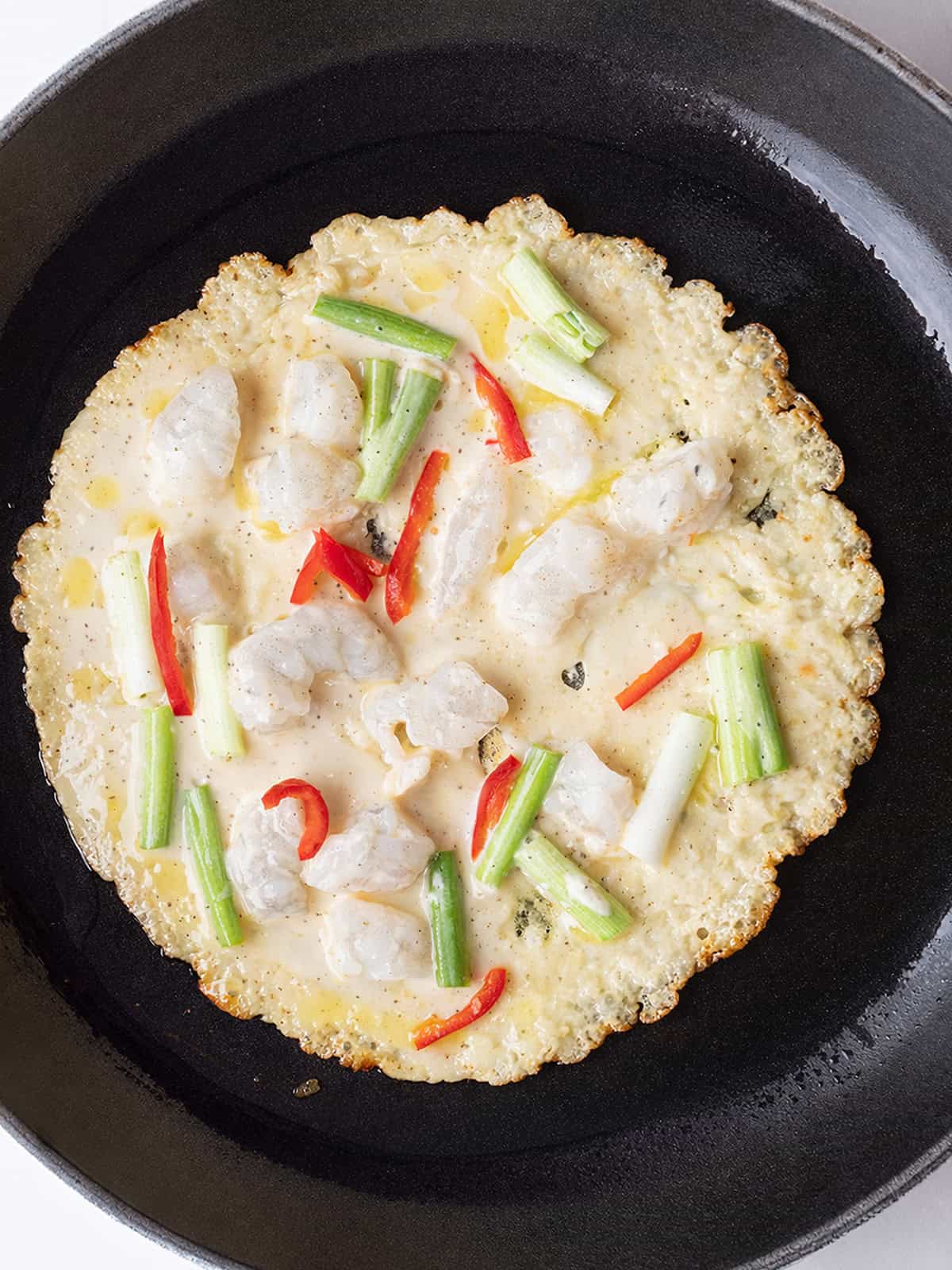 Pancake with shrimp and vegetables