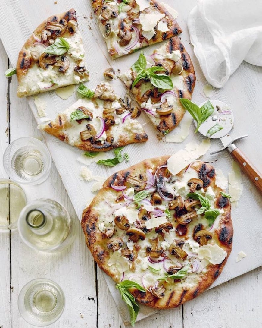Grilled White Pizza