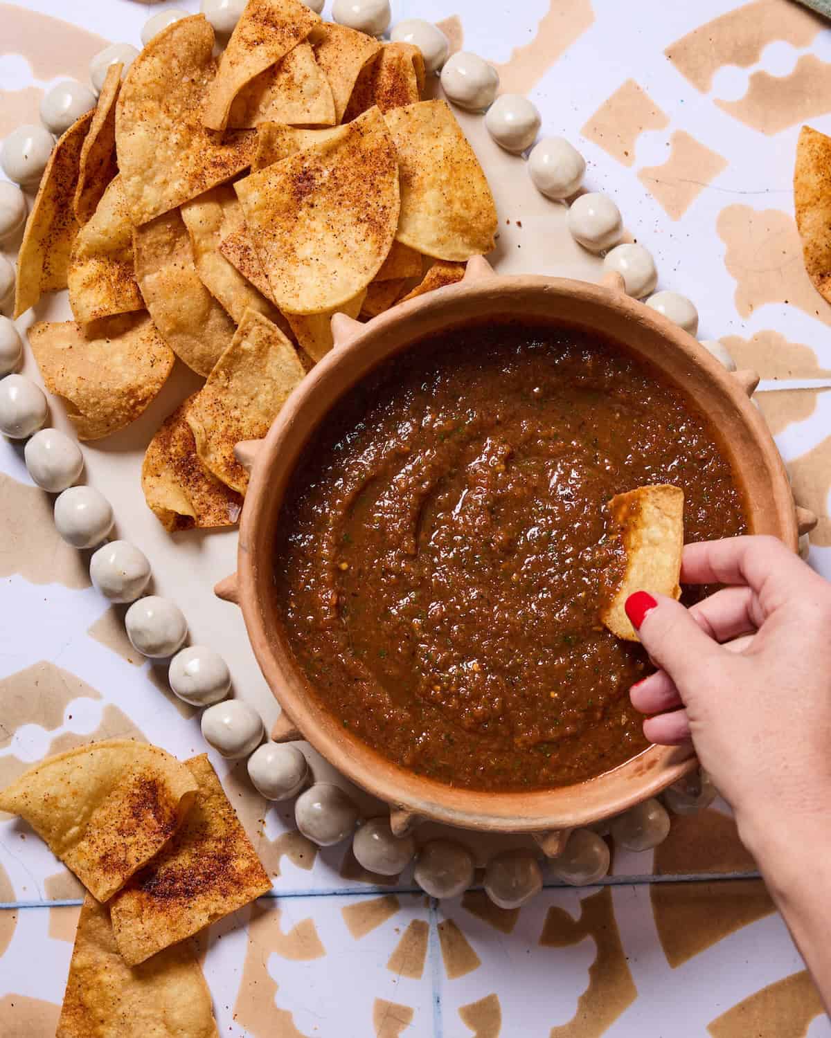 Quick and Easy Homemade Chipotle Salsa