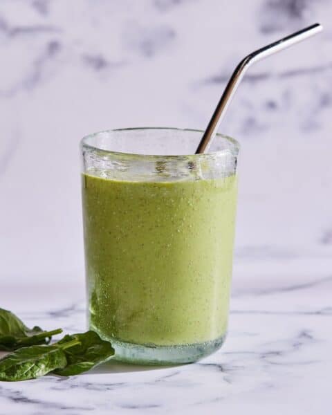 Breakfast Spinach Smoothie - What's Gaby Cooking