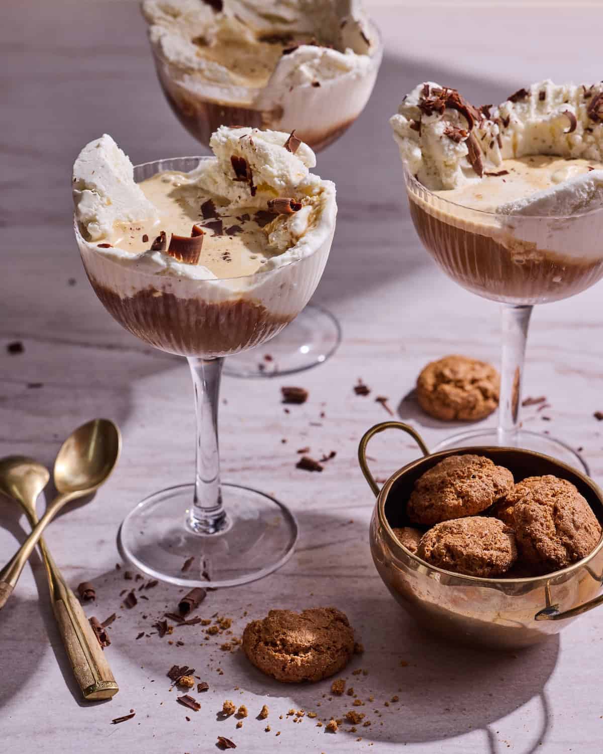 Dessert with coffee, cream, and cookies