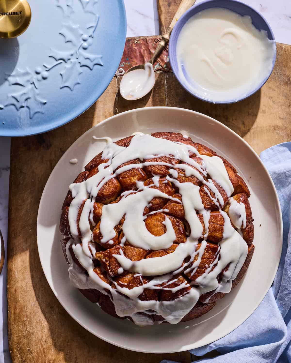 Cinnamon Roll Monkey Bread