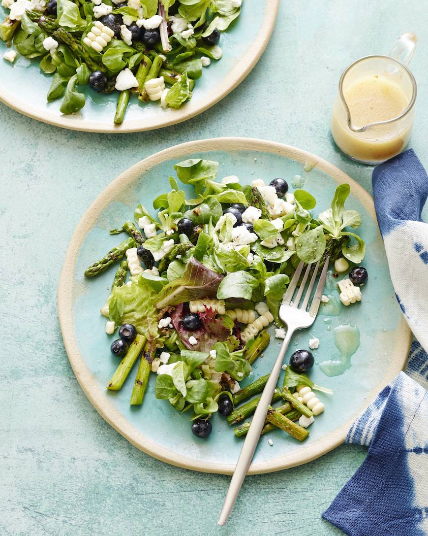 Blueberry and Grilled Asparagus Salad