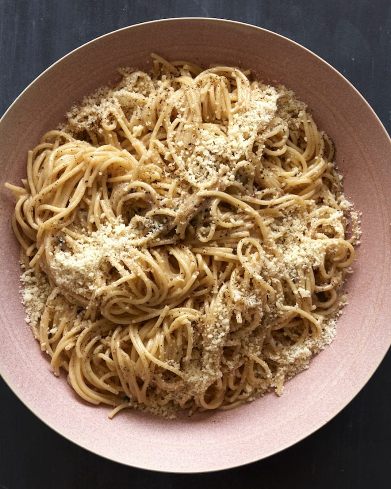 Cacio e Pepe What's Gaby Cooking