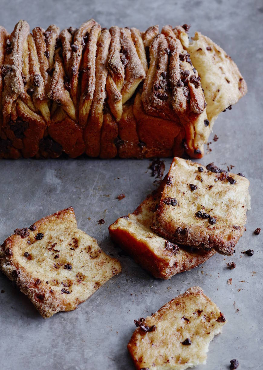 Cinnamon Sugar Pull Apart Bread for a Mother's Day Brunch Menu from www.whatsgabycooking.com (@whatsgabycookin)