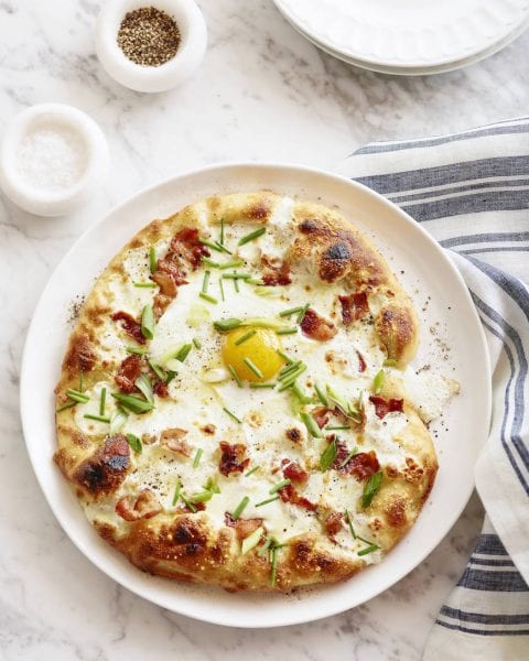 Easy Breakfast Pizza Recipe - A Delicious Way To Start Your Day