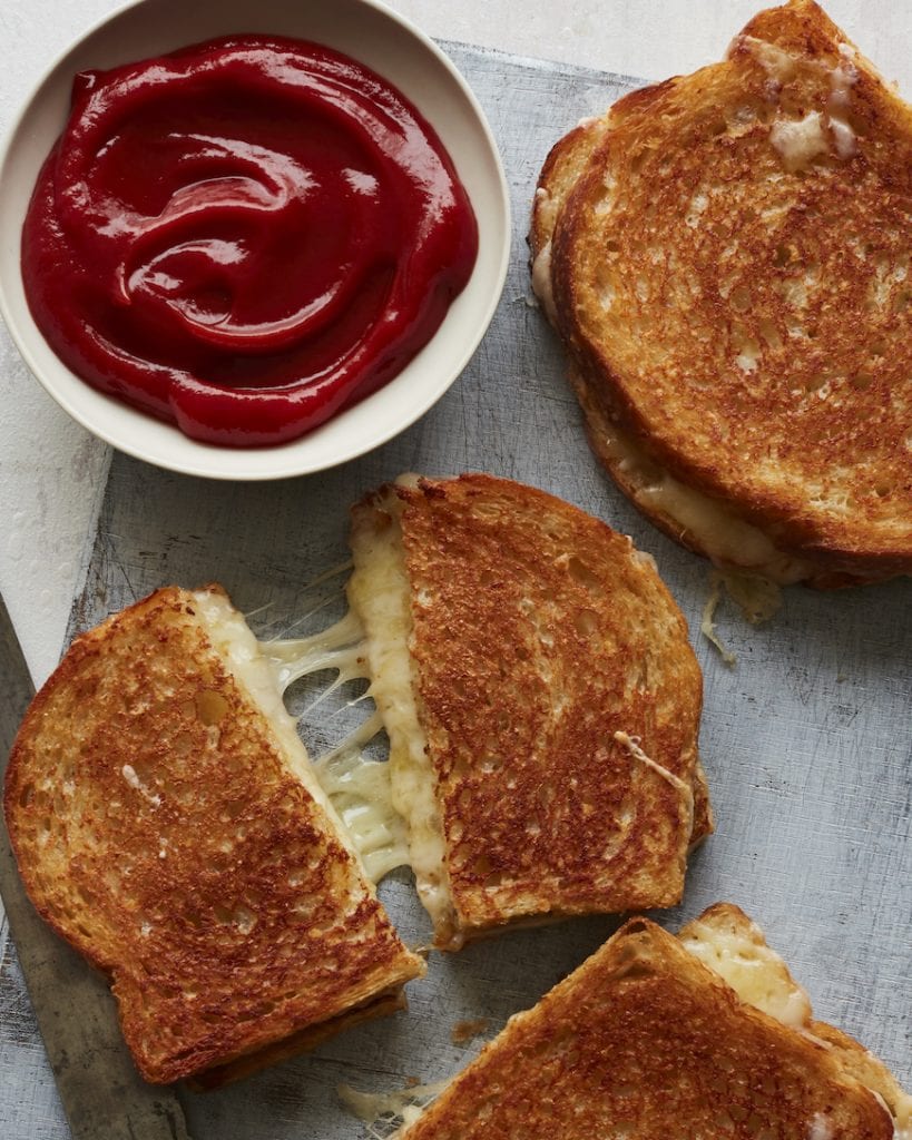 Cheesiest Grilled Cheese from www.whatsgabycooking.com (@whatsgabycookin)