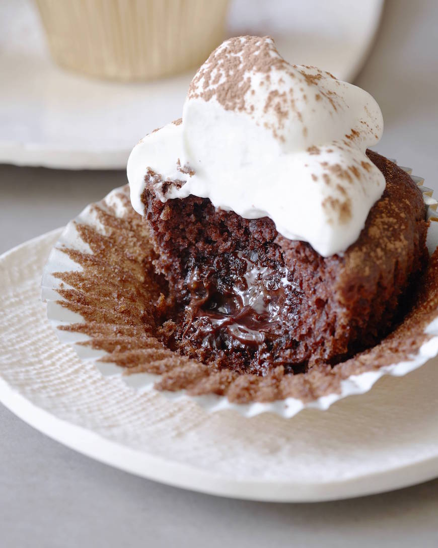 Molten Chocolate Lava Cakes / Desserts for Chocolate Lovers from www.whatsgabycooking.com (@whatsgabycookin)