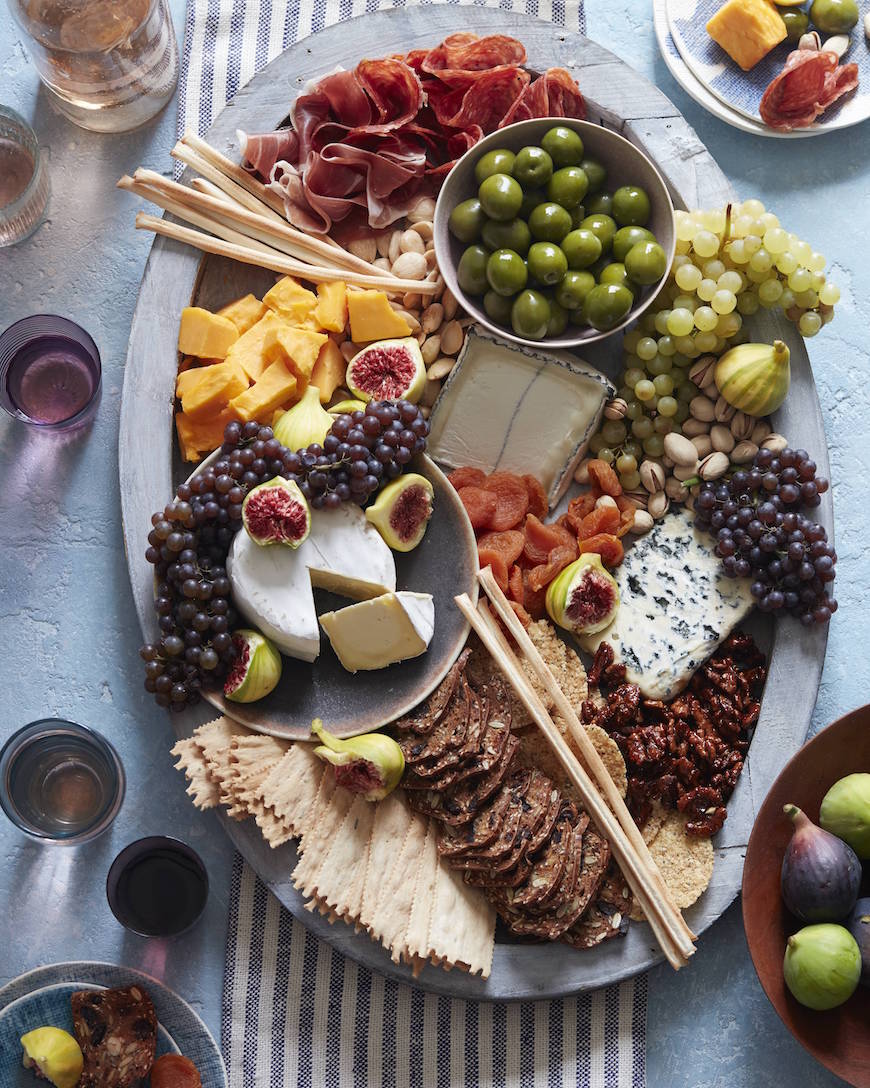 How To Make The Ultimate Cheese Plate