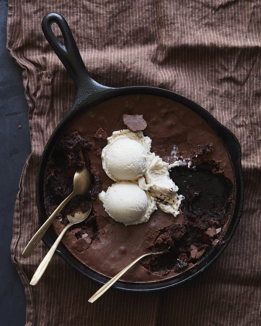 Chocolate Brownie Pudding from www.whatsgabycooking.com (@whatsgabycookin)
